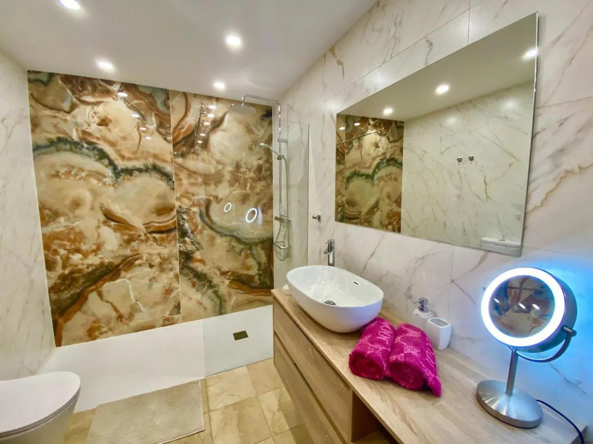 Blue Diamond Luxury Apartment With Amazing Seaview In Costa Adeje