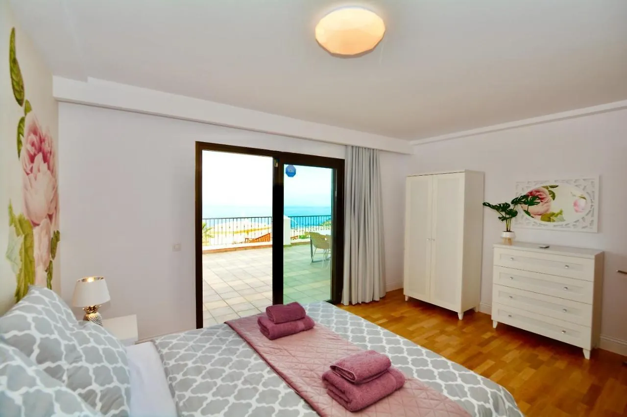 Blue Diamond Luxury Apartment With Amazing Seaview In Costa Adeje Spanien